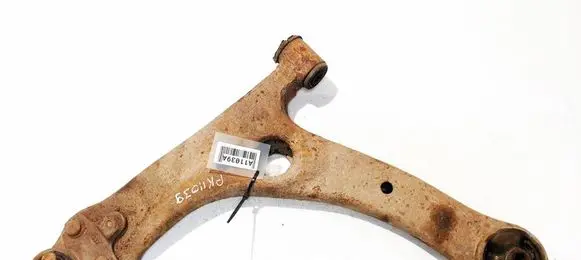 Toyota Avensis T250 Front lower control arm/wishbone 
