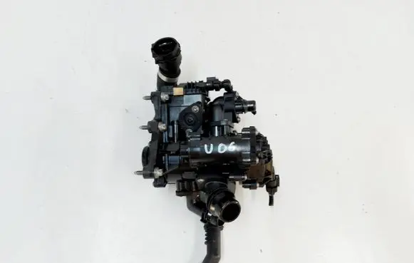 BMW 2 Active Tourer U06 Thermostat housing 9096577