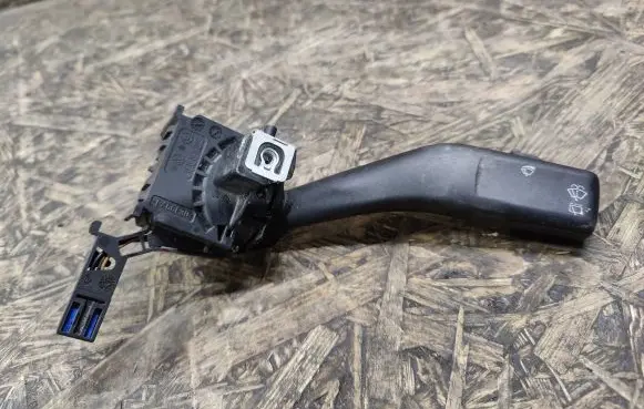 Volkswagen Caddy Wiper switch 1K0953519