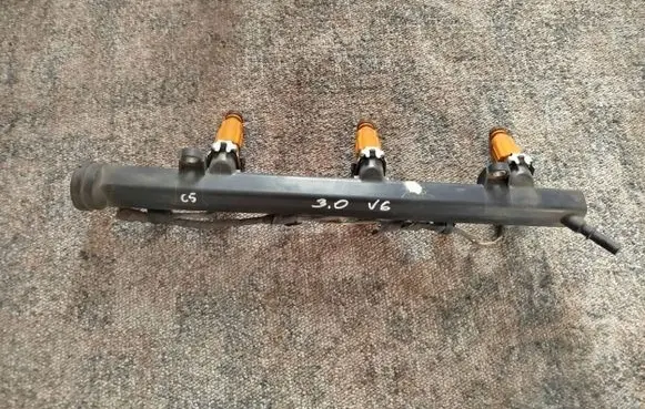 Citroen C5 Fuel main line pipe 9630333080 9711010 9511010