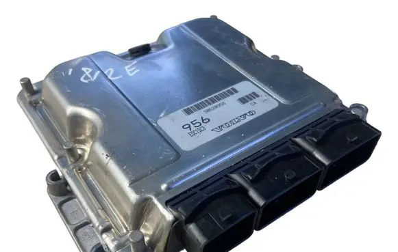 Volvo S40, V40 Engine control unit/module 0281010440 8200112253 8200065994
