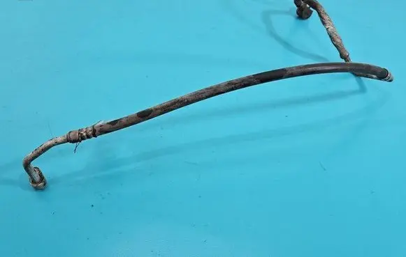 Air conditioning (A/C) pipe/hose