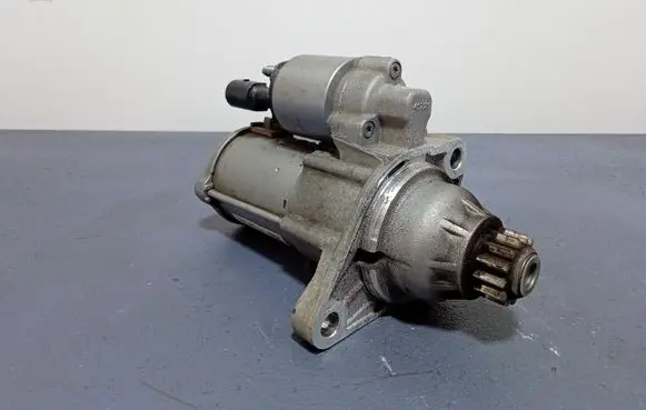 Volkswagen PASSAT B8 Starter motor 0AM911022C
