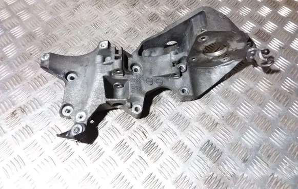 Audi A3 S3 A3 Sportback 8P Generator/alternator bracket 03L903143Q