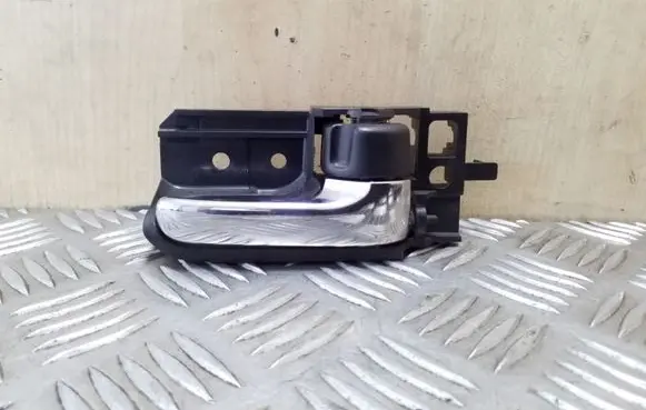 Rear door interior handle