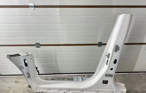 Opel Crossland X Front sill (body part) 