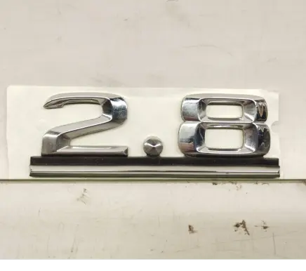 Mercedes-Benz E W124 Manufacturers badge/model letters 1248175115