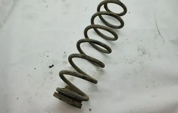 Volkswagen Polo Rear coil spring