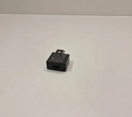 Jaguar F-Type Keyless (KESSY) go control unit/module K8D215607AC