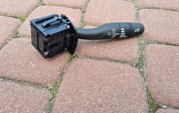 Opel Insignia B Wiper control stalk 39152067