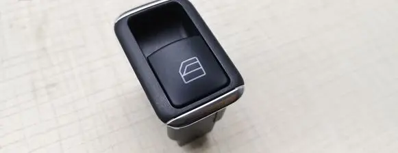Mercedes-Benz E W212 Electric window control switch A2049058102