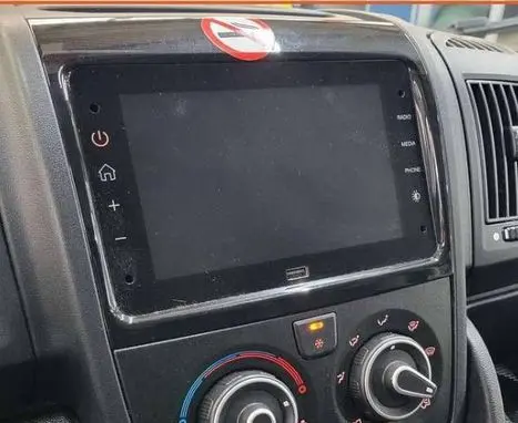 Opel Movano C Radio/CD/DVD/GPS head unit 07357876450 10R052915 2A016D716AF