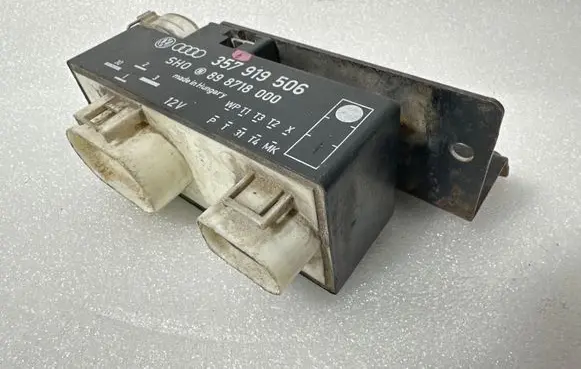 Volkswagen Sharan Coolant fan relay 357919506 898718000 7M0059506C