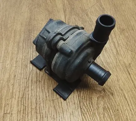 Land Rover Discovery 5 Electric auxiliary coolant/water pump EPLA8501DA