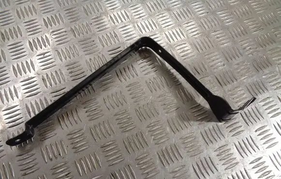 Battery bracket
