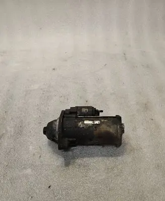 Volkswagen PASSAT B5.5 Starter motor 3103030109