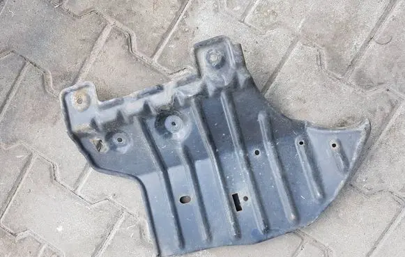 Honda CR-V Engine splash shield/under tray 