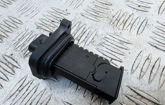 BMW 6 F12 F13 Mass air flow meter 7602038 0280218266