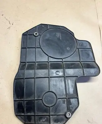 Audi A6 S6 C4 4A Timing belt guard (cover) 046130133C