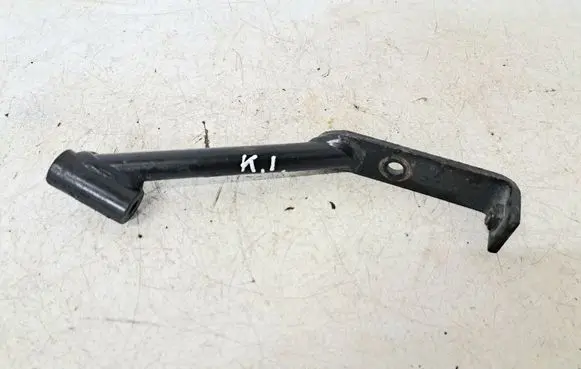 Volvo V70 Power steering pump mounting bracket 