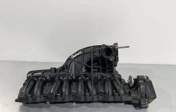 KIA Sportage Intake manifold 283812F600