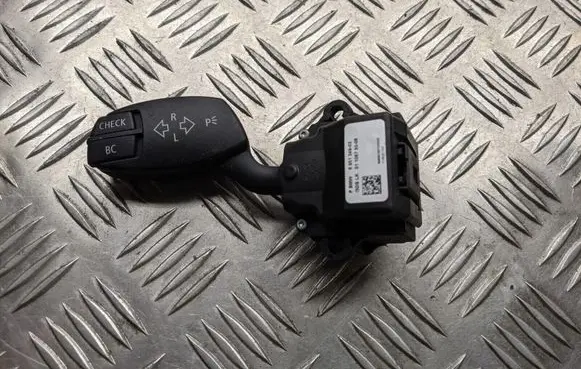 BMW 5 E60 E61 Indicator stalk 0110675006