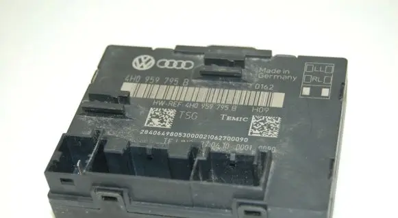 Volkswagen Touareg II Door control unit/module 4H0959795B