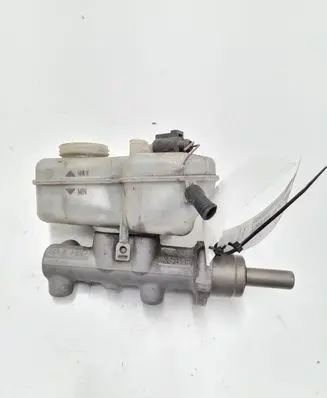 Volkswagen Polo IV 9N3 Master brake cylinder 6Q0611019Q