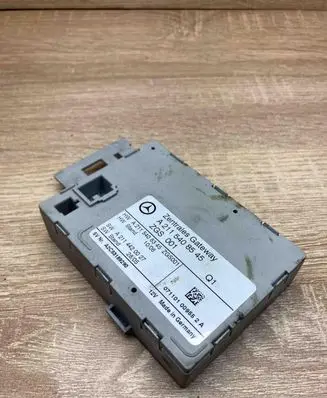 Mercedes-Benz E W211 Gateway control module A2115408545 A2115408345