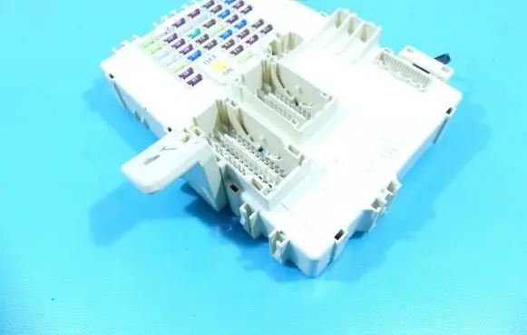 Hyundai i40 Central body control module 91950-3Z011 IMPRK1326621