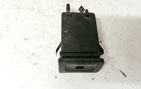 Volkswagen Golf IV Windscreen/window heater switch 1j0953235a 1j0953235b