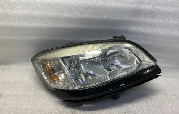 Opel Zafira A Headlight/headlamp 89100055