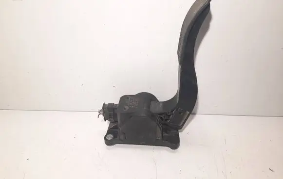 Mercedes-Benz Vito Viano W639 Accelerator throttle pedal A9063000404