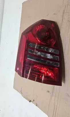 Chrysler 300C Rear/tail lights