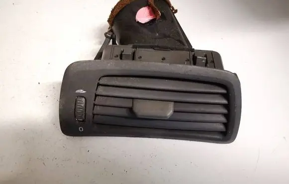Volvo V70 Dash center air vent grill 3409375