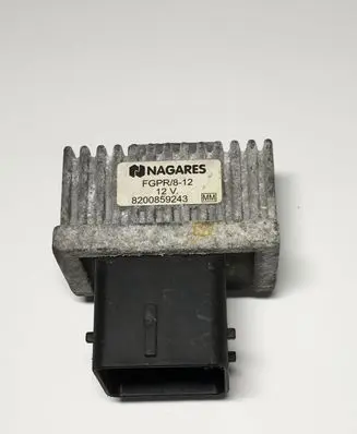 Nissan X-Trail T31 Glow plug pre-heat relay 8200859243