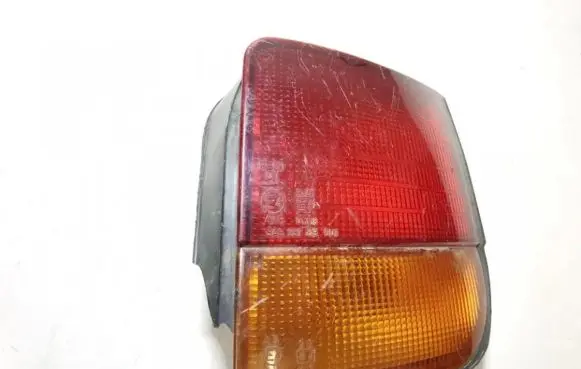 Mitsubishi Space Runner Rear/tail lights