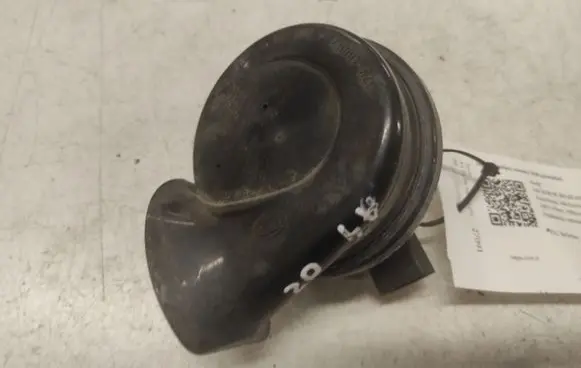 Audi A4 S4 B6 8E 8H Alarm system siren 8E0951221