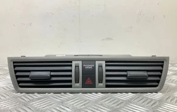 Skoda Rapid (NH) Dash center air vent grill 5JA820951