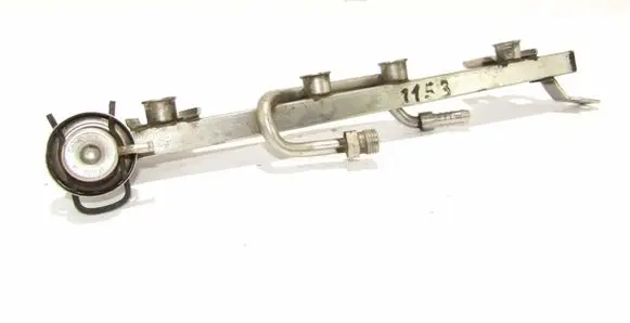 Volkswagen PASSAT B5 Fuel main line pipe 050133681A