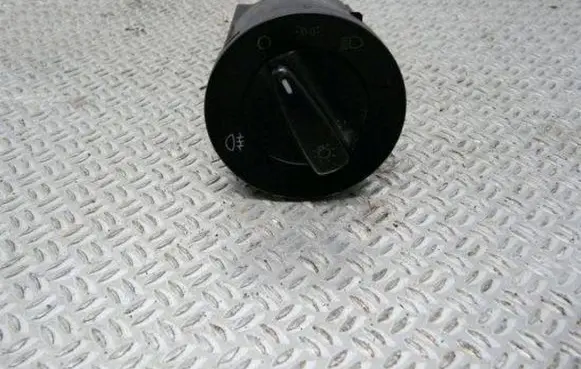 Volkswagen Golf IV Light switch 1C0941531 C1T0663