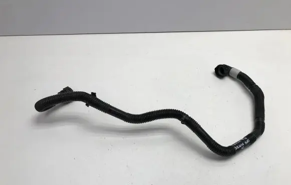 Tesla Model Y Engine coolant pipe/hose 107758500E