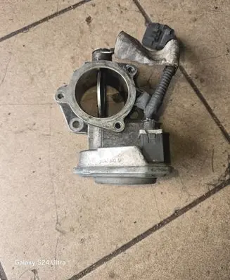 Iveco Daily 4th gen Throttle valve 504264089