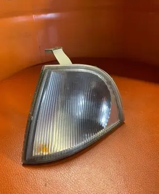 Skoda Octavia Mk1 (1U) Front indicator light 24617900 1U0953049