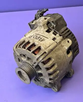 Peugeot 208 Generator/alternator 9675753680 0006858 2612707B