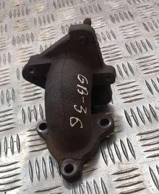Honda CR-V Exhaust manifold