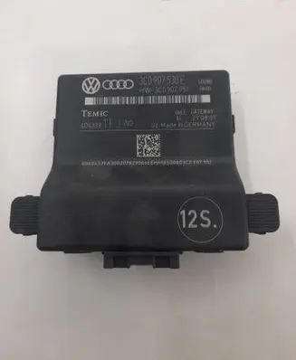 Volkswagen PASSAT B6 Gateway control module 3C0907530E 3C0907951