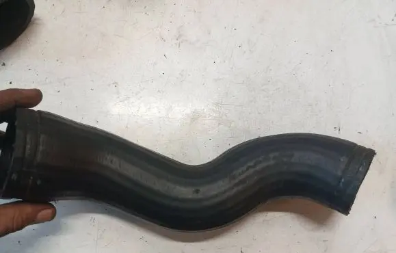Volvo V70 Intercooler hose/pipe 30680218