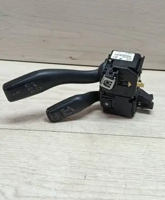 Audi A3 S3 8V Indicator stalk 8P0953513F 00227292095366 10002272