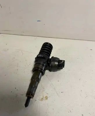 Fuel injector